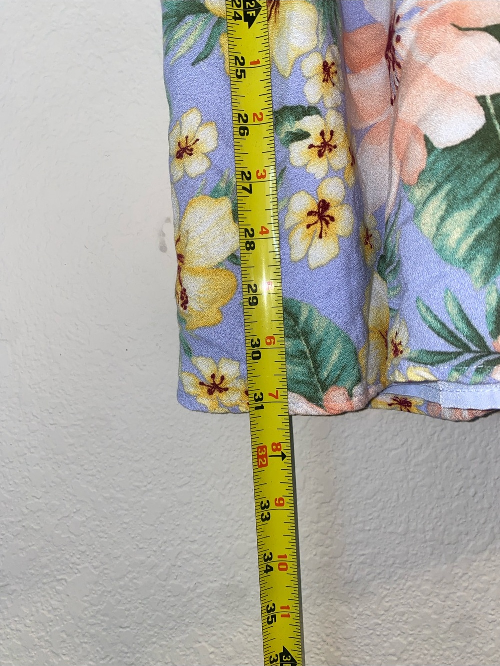 🎈Floral print dress with a lavender background with a smocked waist! - Picture 6 of 9